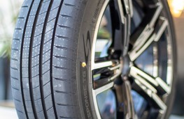 Dunlop Blue Response TG tyre, 2026, front tread